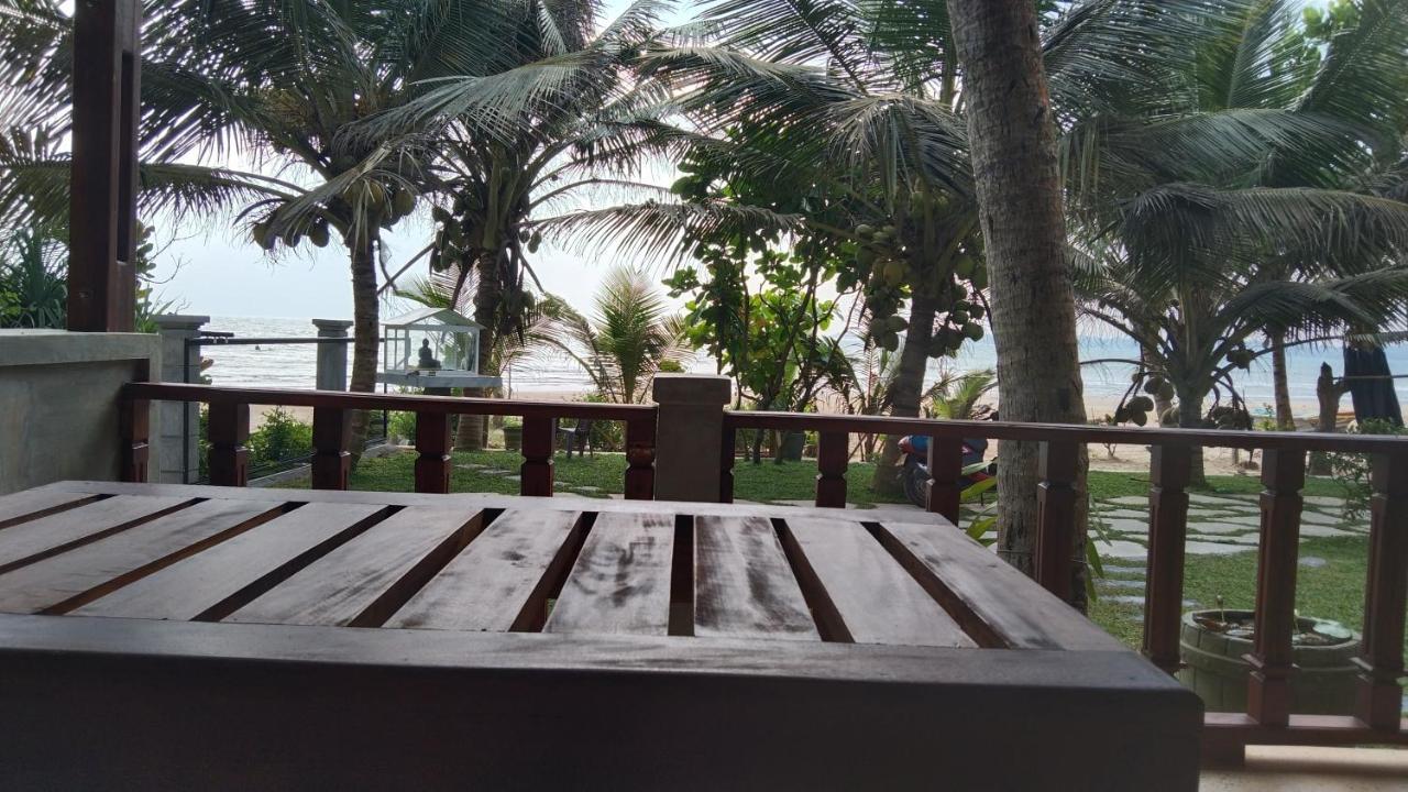 Relax Beach Resort Weligama Exterior foto