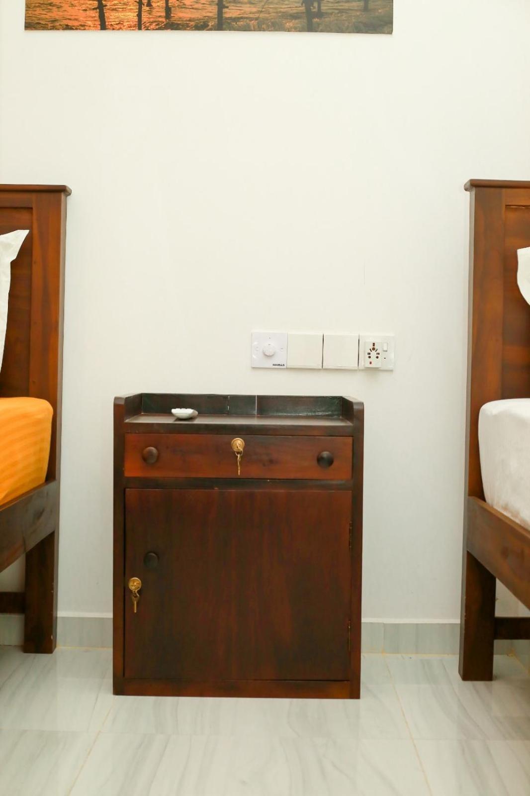 Relax Beach Resort Weligama Exterior foto