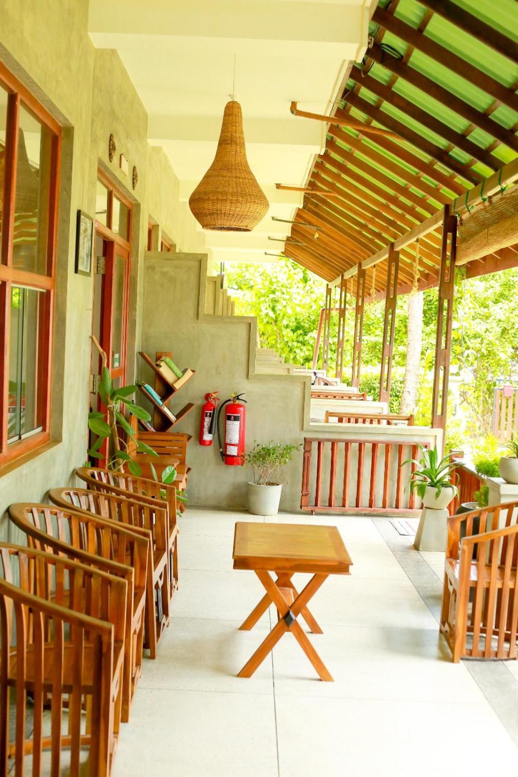 Relax Beach Resort Weligama Exterior foto
